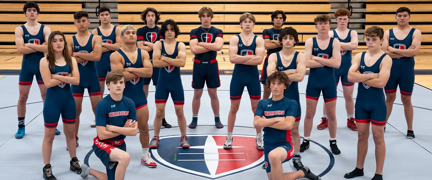 high school guys wrestling team